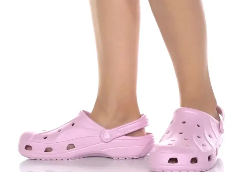 Classic Clog – iconic lightweight slip-on with ventilation ports, cushioned footbed, and water-friendly design for everyday comfort