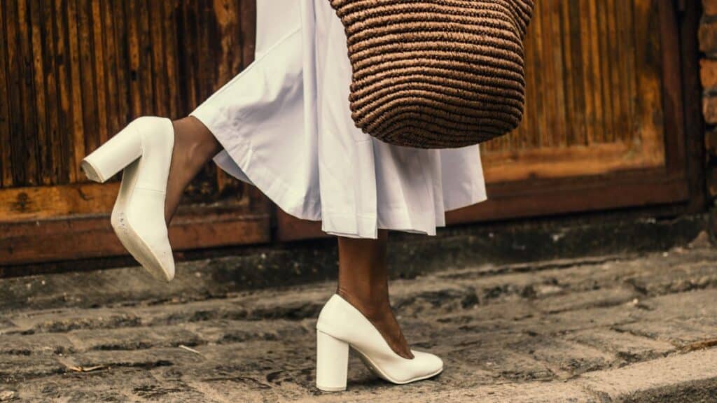 What shoes to wear with a white dress in winter featuring white block heel shoes