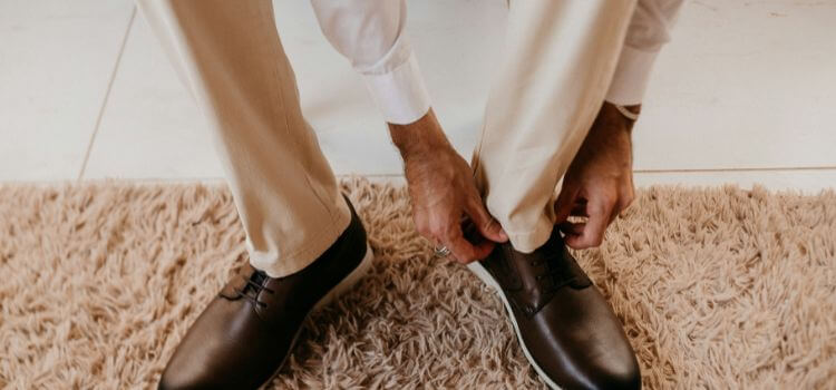 How to Dress Brown Shoes